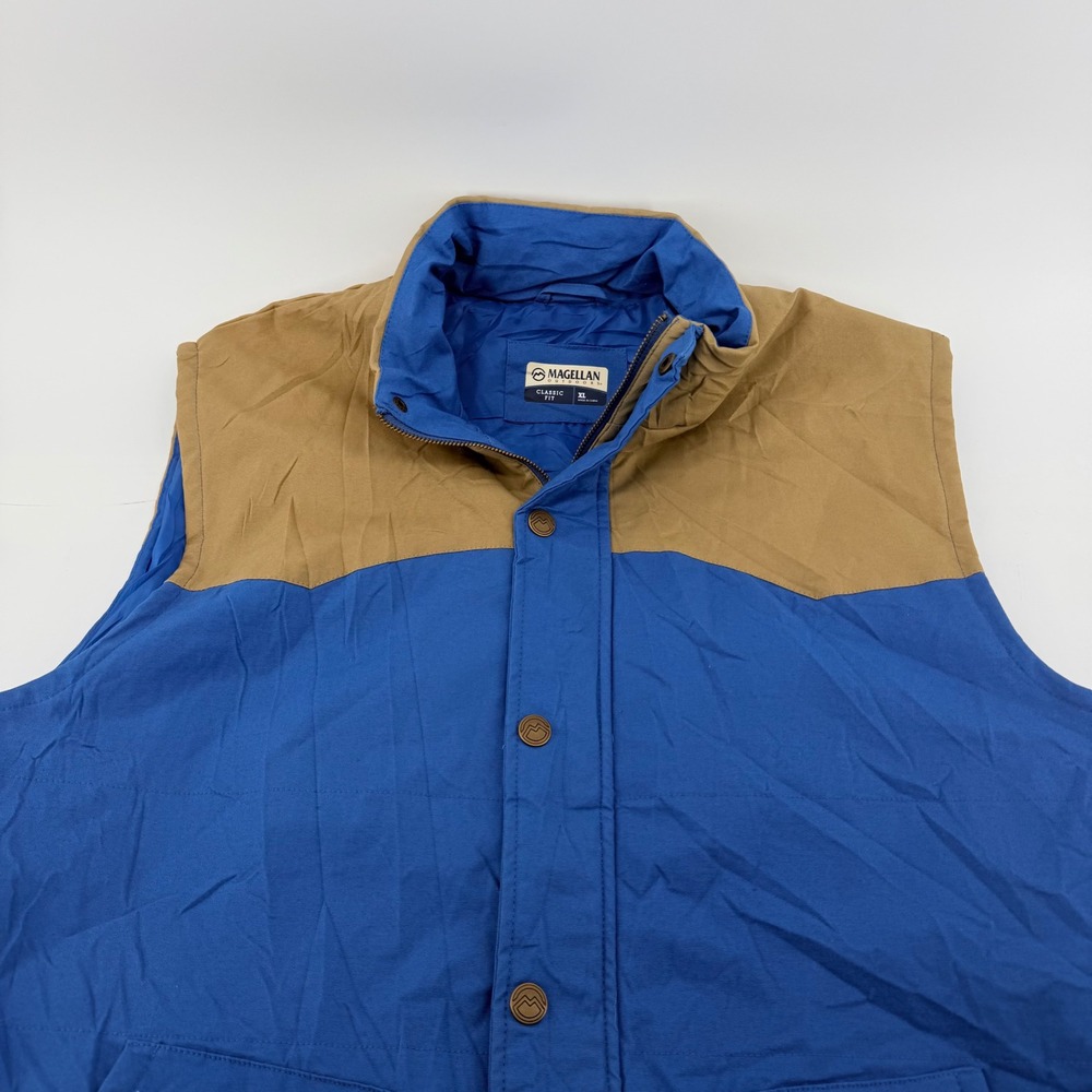 Magellan Outdoors Classic Fit Vest Colorblock Blue Tan XL Cotton Blend Puffer